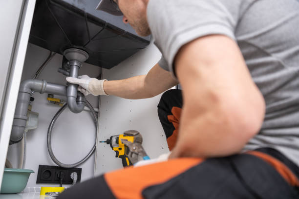 Best Shower Repair Services  in Vamo, FL